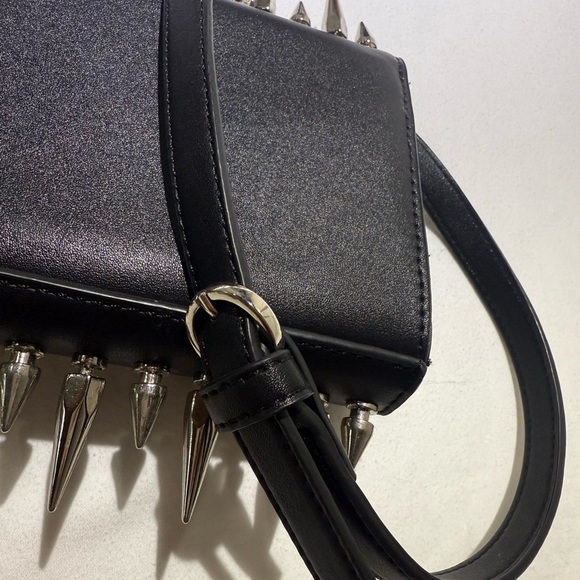 Killstar Black Crossbody Bag with Silver Spikes - Picture 4 of 6